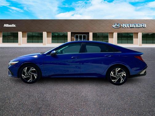 2025 Hyundai ELANTRA Limited