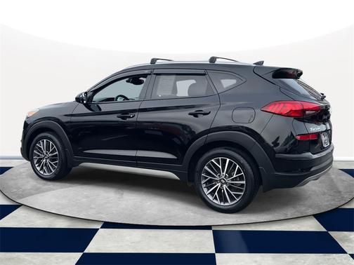 2021 Hyundai TUCSON SEL