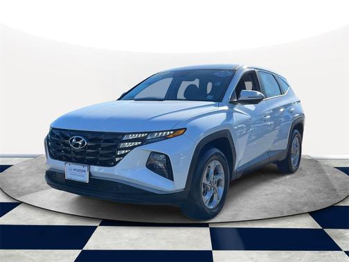 2022 Hyundai TUCSON SE