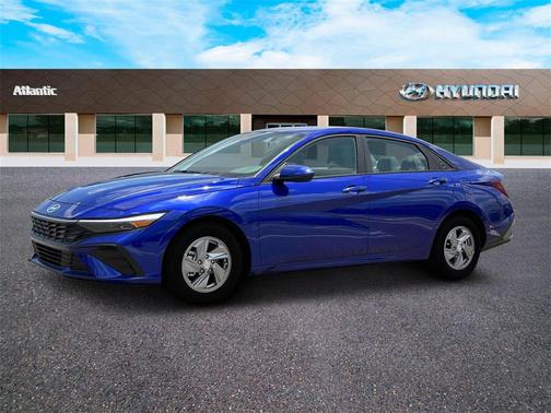 2025 Hyundai ELANTRA SE