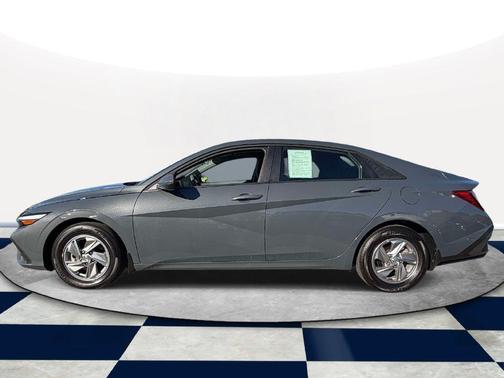 Gray 2026 Hyundai ELANTRA SE