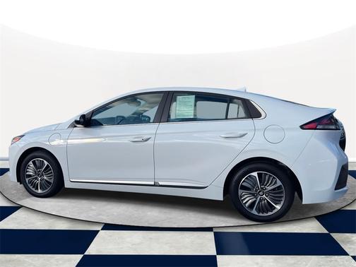 2021 Hyundai IONIQ Plug-In Hybrid SEL