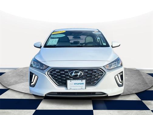2021 Hyundai IONIQ Plug-In Hybrid SEL