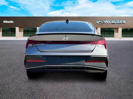 2025 Hyundai ELANTRA HEV SEL Sport