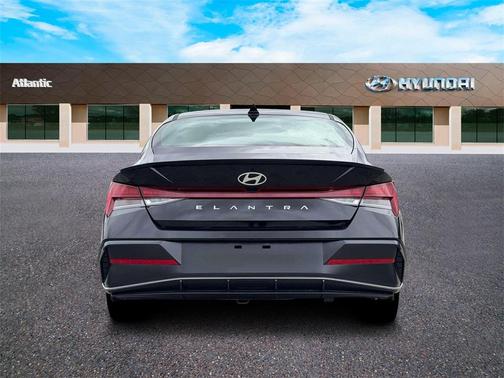 2026 Hyundai ELANTRA SEL
