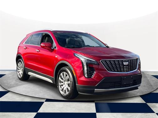 2023 Cadillac XT4 Premium Luxury