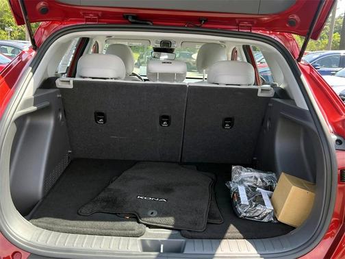 2025 Hyundai KONA SE