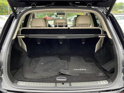 2022 Genesis GV70 2.5T