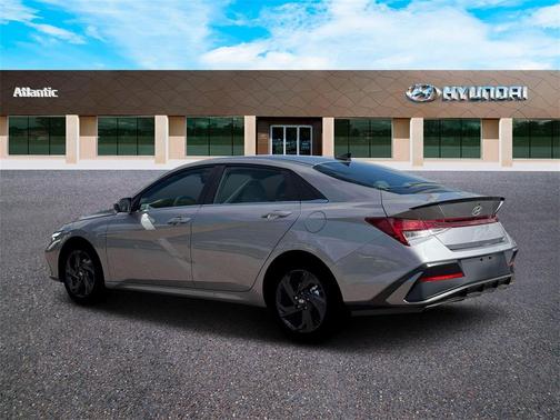 2026 Hyundai ELANTRA SEL