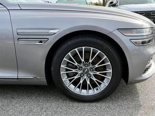 2023 Genesis G80 2.5T