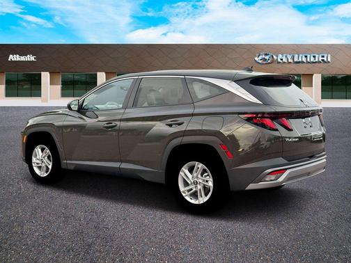 Green 2026 Hyundai TUCSON SE