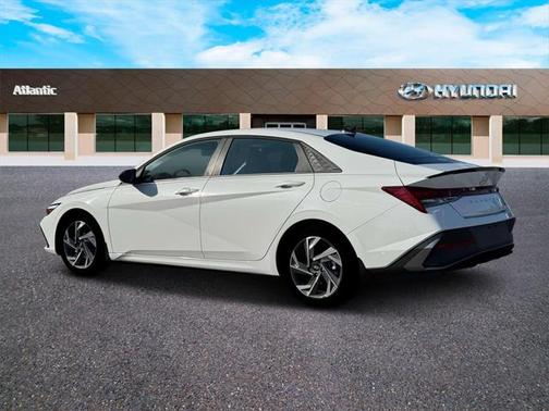2025 Hyundai ELANTRA HEV SEL Sport