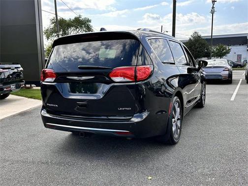 2017 Chrysler Pacifica Limited
