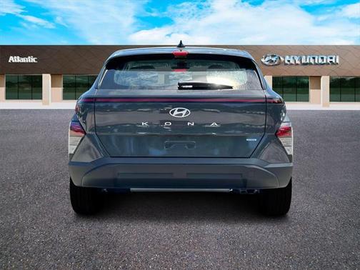 2025 Hyundai KONA SE