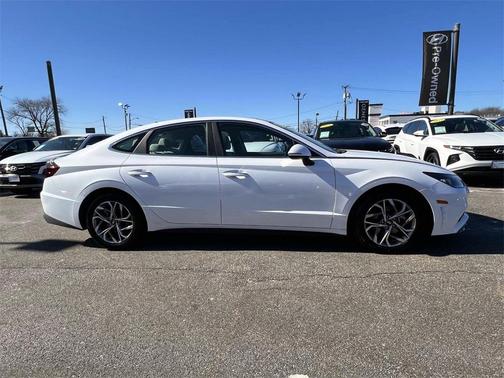 2023 Hyundai SONATA SEL