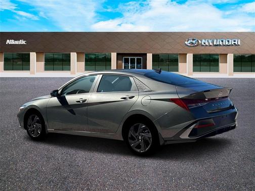 2026 Hyundai ELANTRA SEL