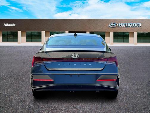 2026 Hyundai ELANTRA SEL