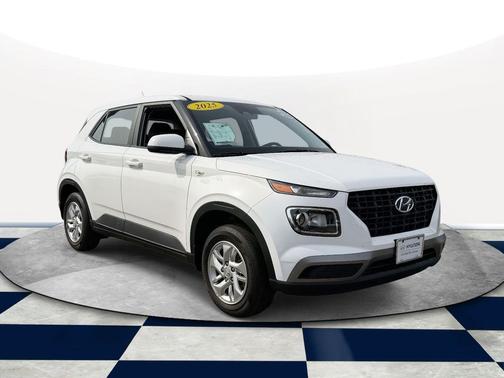 2025 Hyundai VENUE SE