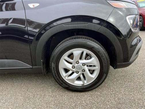 2025 Hyundai VENUE SE