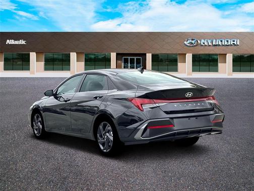 2026 Hyundai ELANTRA SEL