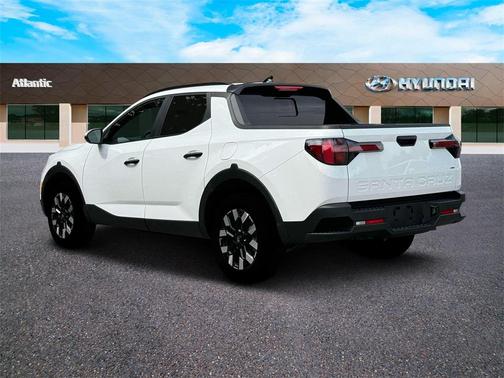 2025 Hyundai SANTA CRUZ SEL Activity
