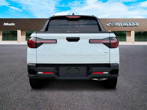 2025 Hyundai SANTA CRUZ SEL Activity
