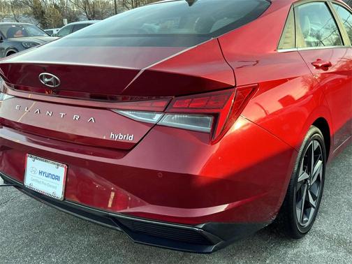 2023 Hyundai ELANTRA HEV Limited