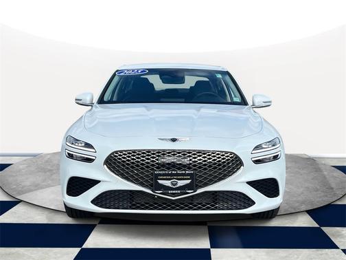 2025 Genesis G70 2.5T