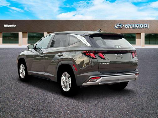 Green 2026 Hyundai TUCSON SE