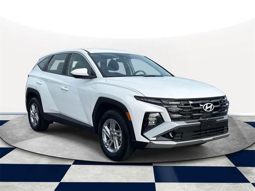 2025 Hyundai TUCSON SE