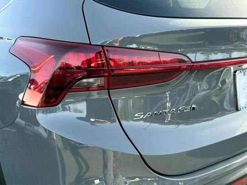 2022 Hyundai SANTA FE SE