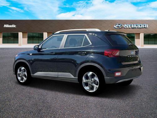 Onyx Black 2026 Hyundai VENUE SEL