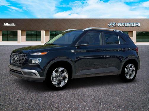 Onyx Black 2026 Hyundai VENUE SEL