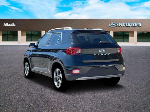 Onyx Black 2026 Hyundai VENUE SEL