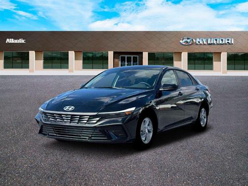 Black 2026 Hyundai ELANTRA SE