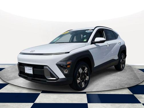 White 2024 Hyundai KONA SEL