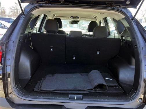 2023 Hyundai TUCSON SE