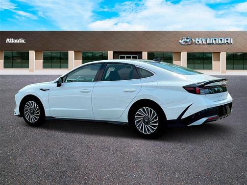 2025 Hyundai SONATA Hybrid Limited