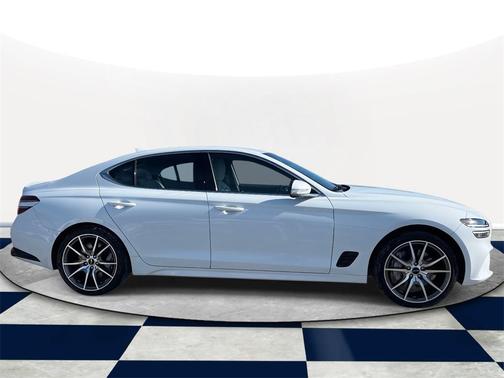 2024 Genesis G70 2.5T