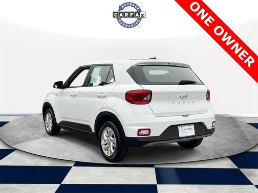 2023 Hyundai VENUE SE