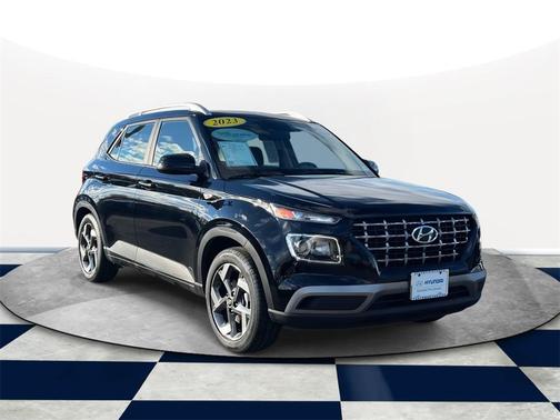 2023 Hyundai VENUE SEL