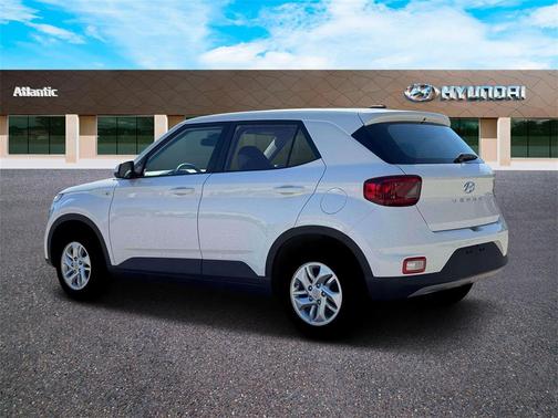 2026 Hyundai VENUE SE