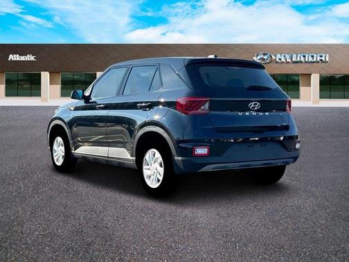 2025 Hyundai VENUE SE