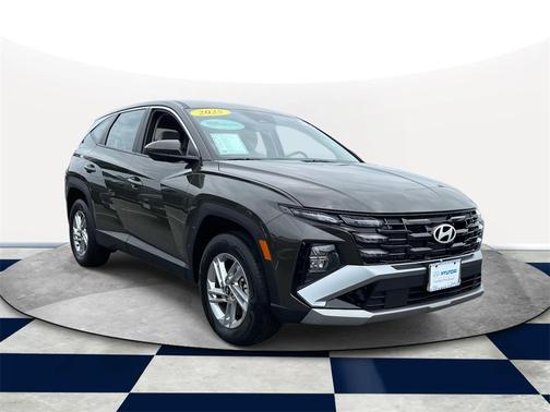 2025 Hyundai TUCSON SE