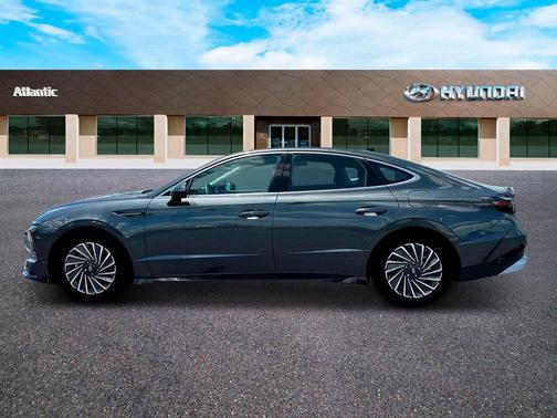 Gray 2025 Hyundai SONATA Hybrid SEL
