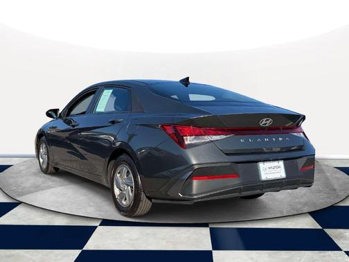 Gray 2026 Hyundai ELANTRA SE