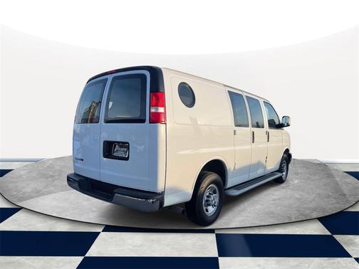 2024 Chevrolet Express 2500 Work Van