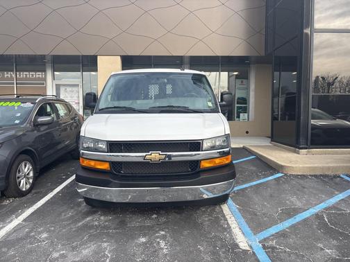 2024 Chevrolet Express 2500 Work Van