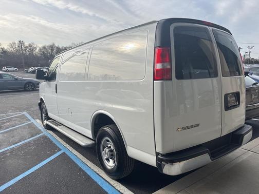 2024 Chevrolet Express 2500 Work Van