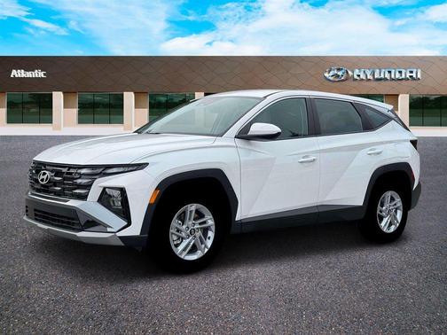 White Pearl 2026 Hyundai TUCSON SE